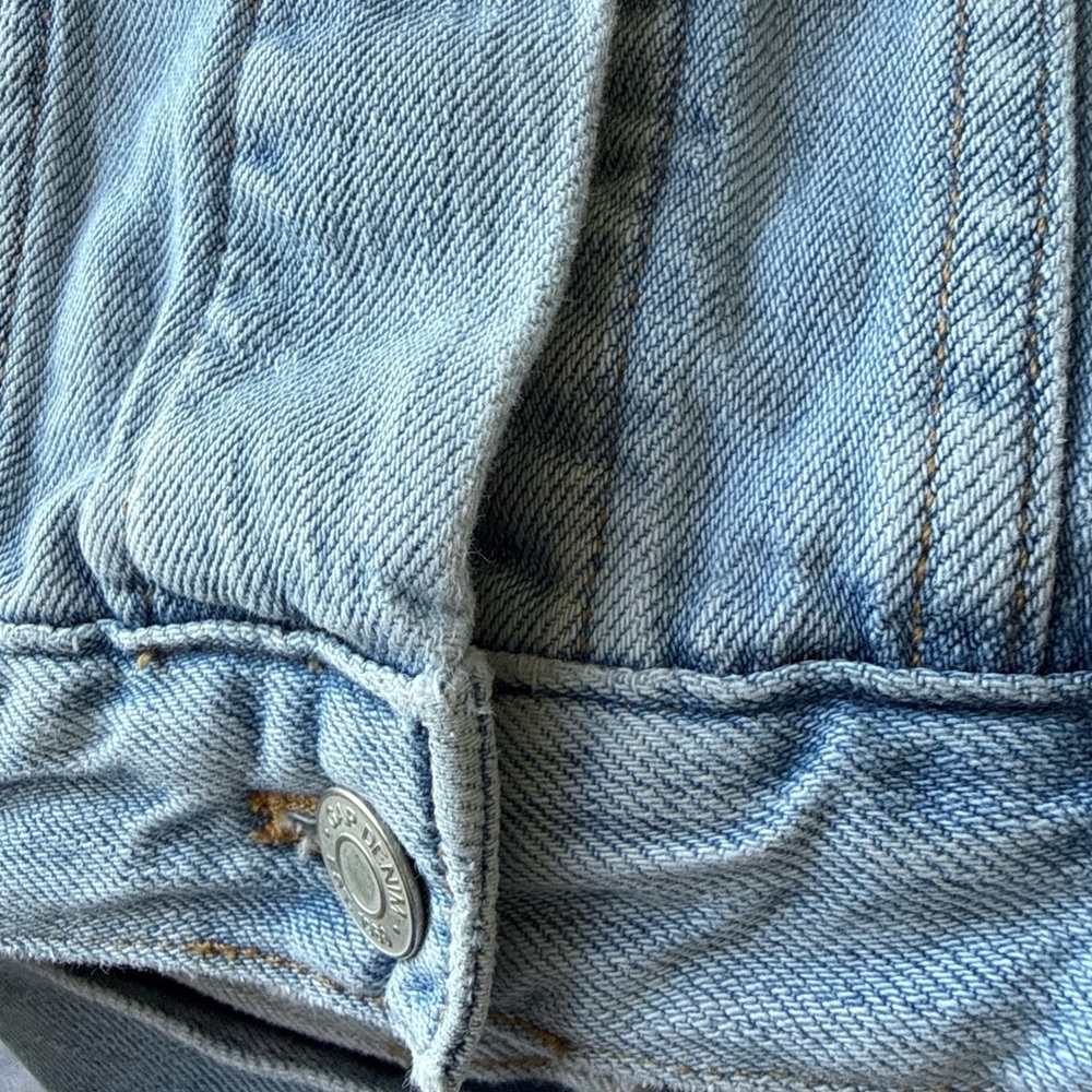 GAP Light Blue Denim Trucker‎ Jacket - Picture 13 of 13